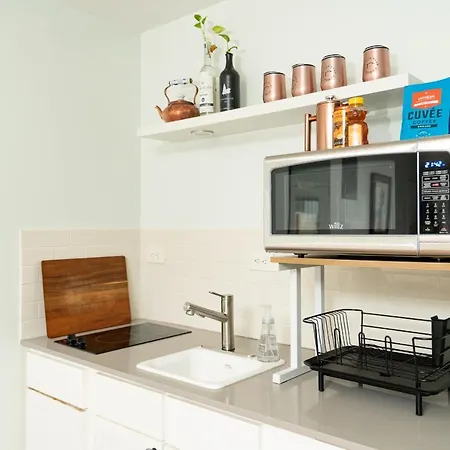 Artsy, Private Gem Near Iconic South Congress Apartment Austin Exterior photo