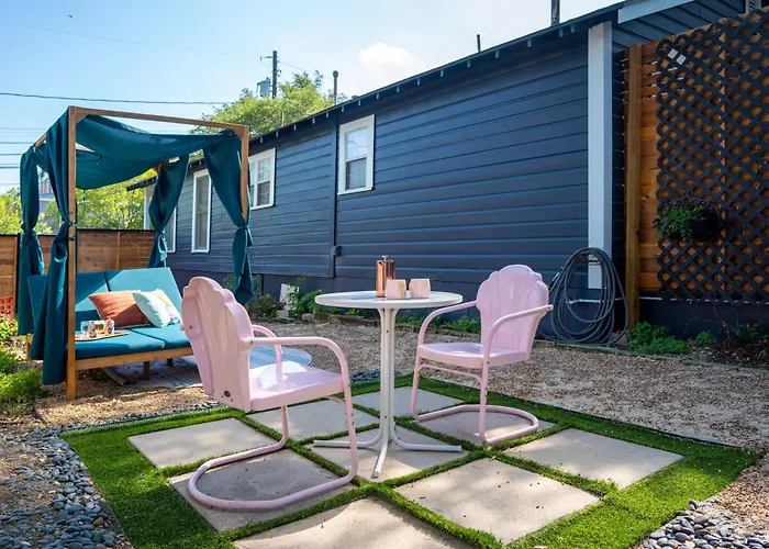 Artsy, Private Gem Near Iconic South Congress
