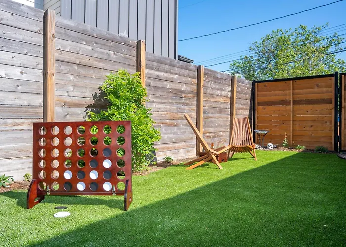 Artsy, Private Gem Near Iconic South Congress